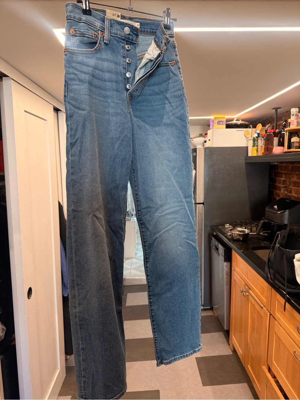 Levi's Ribcage Straight Denim Jeans - Medium Blue Wash